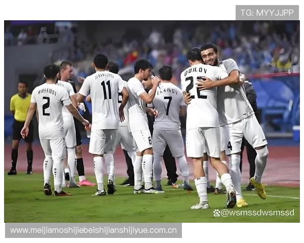 2026世界杯乌兹别克斯坦vs哥伦比亚比赛中主场球衣的战术意义与球队形象塑造